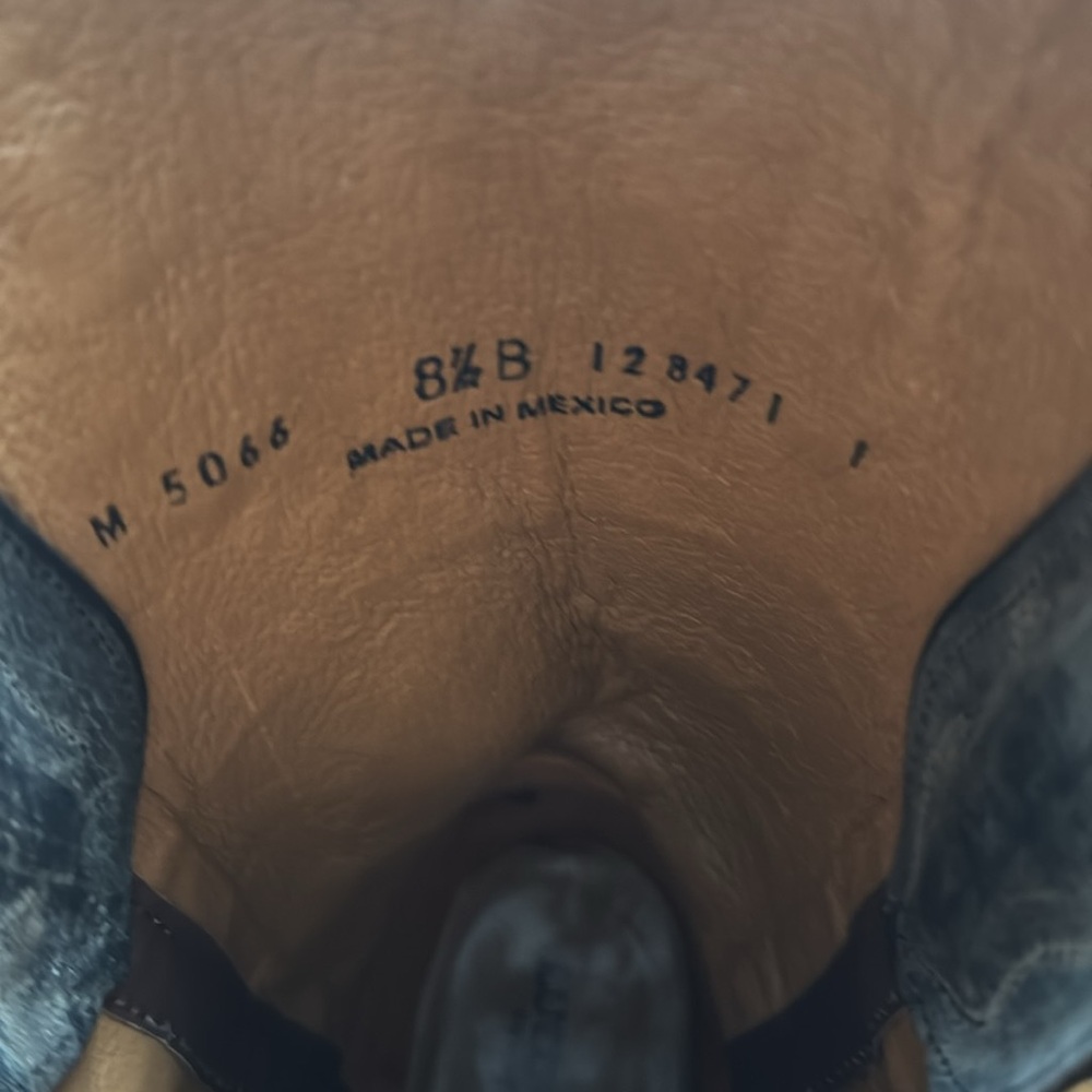 Lucchese Gray Leather Cowboy Boots - Picture 9 of 11